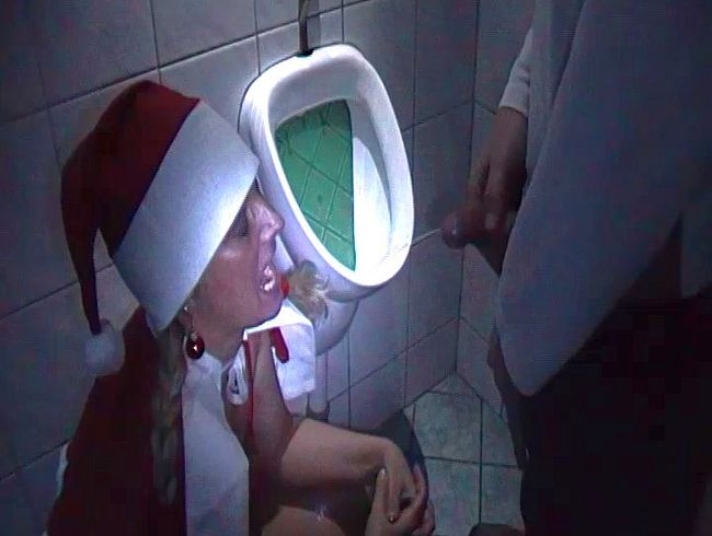 Herren-Klo Schlampe trinkt Pisse